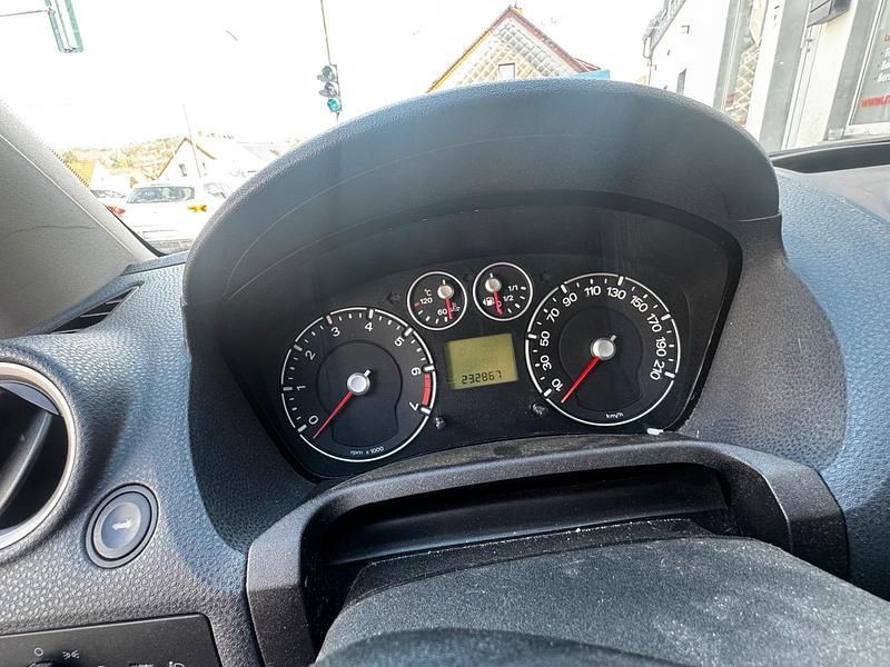 Używany Ford Fiesta 63 KM (46 kW) 2008 Hatchback