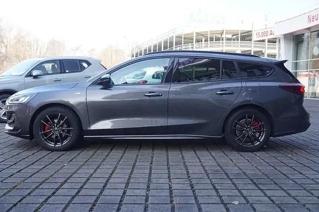Usata Ford Focus ST-Line 155 CV (114 kW) 2023 Grigio Berlina