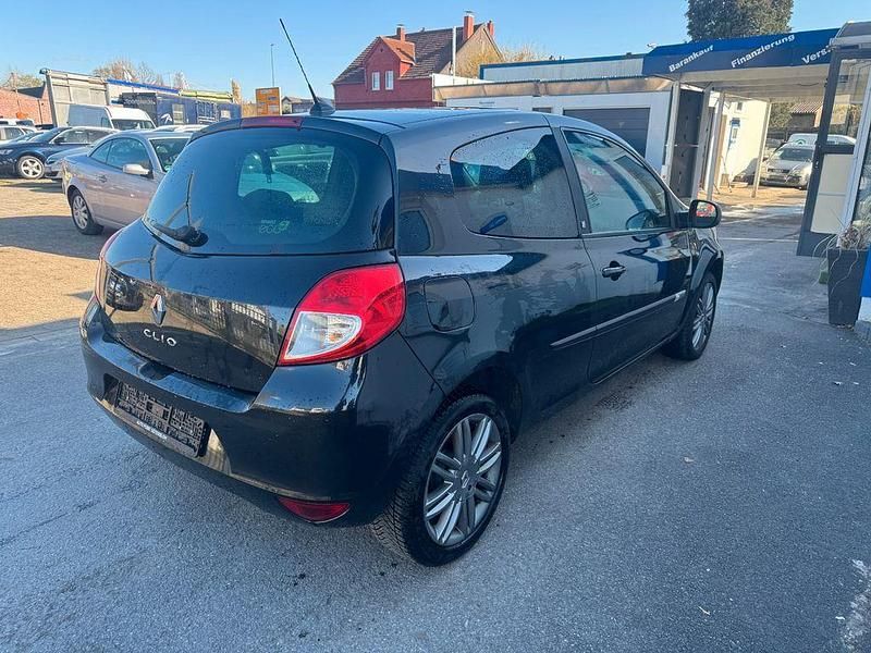 Gebraucht Renault Clio III Night&Day 75 PS (55 kW) 2011 Schwarz Kleinwagen