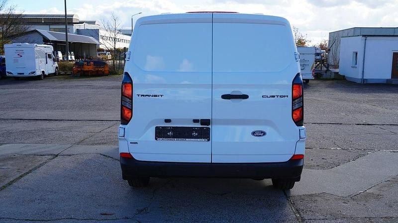 Neu Ford Transit Custom Trend 232 PS (170 kW) 2025 Weiß Van / Kleinbus