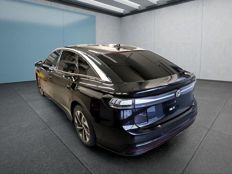 Gebraucht VW ID.7 Pro 210 kW (286 PS) 2023 Schwarz Kleinwagen