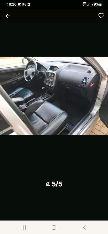 Silber Gebraucht 2004 Mitsubishi Carisma Limousine | 650 € (Etwas zu teuer) - Bild 1/3