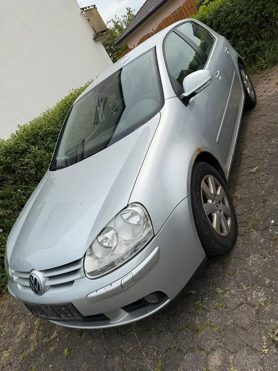 Gebraucht VW Golf V 140 PS (102 kW) 2006 Silber Kleinwagen
