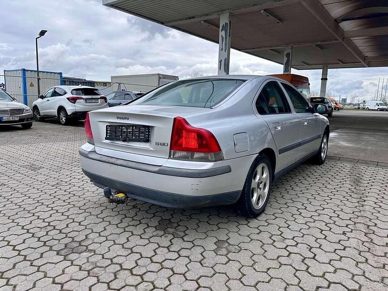 Gebraucht Volvo S60 163 PS (119 kW) 2002 Silber Limousine