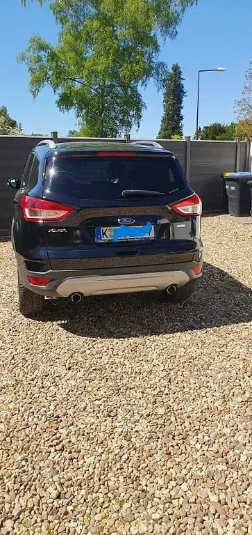 Używany Ford Kuga Trend 150 KM (110 kW) 2016 Czarny SUV