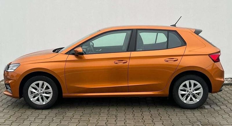 Gebraucht Skoda Fabia Selection 80 PS (58 kW) 2024 Phoenixorange metallic Limousine