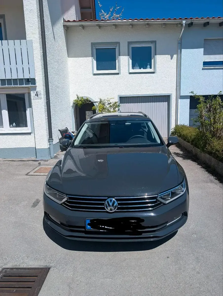 Gebraucht VW Passat 150 PS (110 kW) 2019 Grau Kombi