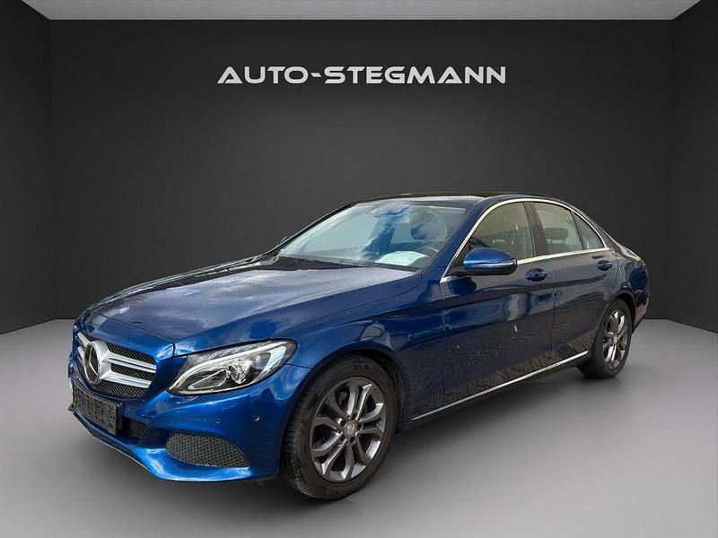 Blau Gebraucht 2017 Mercedes C180 Limousine | 16.900 € (Guter Preis) - Bild 1/4