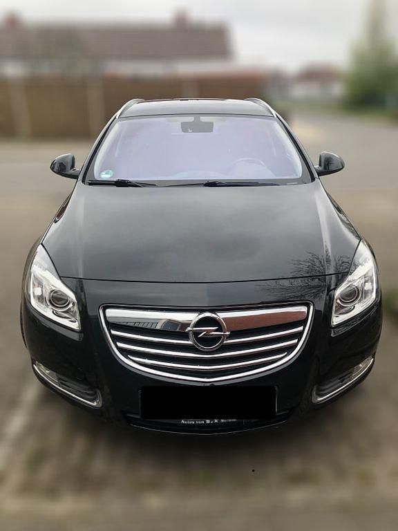 Schwarz Gebraucht 2012 Opel Insignia Kombi | 6.500 € (Fairer Preis) - Bild 1/4
