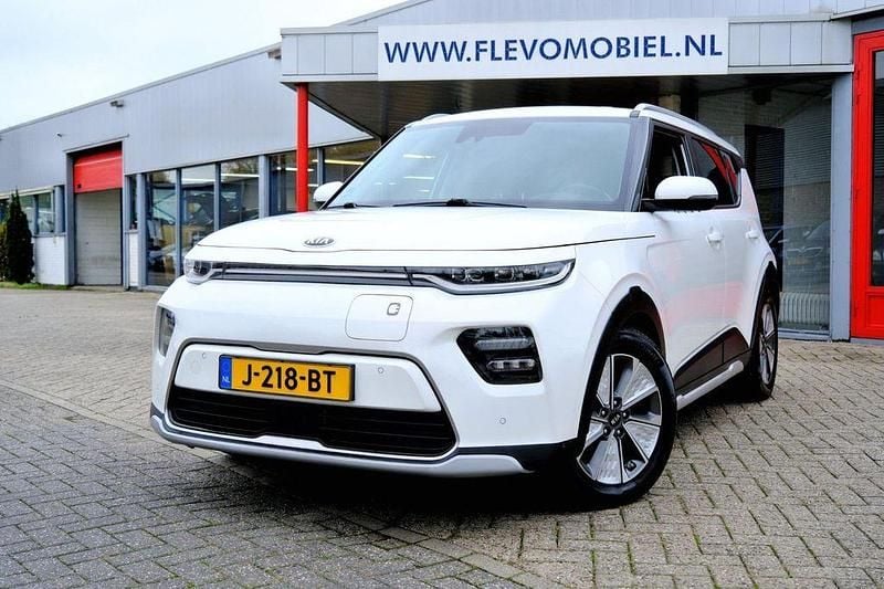 Weiß Gebraucht 2020 Kia Soul EV SUV | 15.950 € (Etwas zu teuer) - Bild 1/4