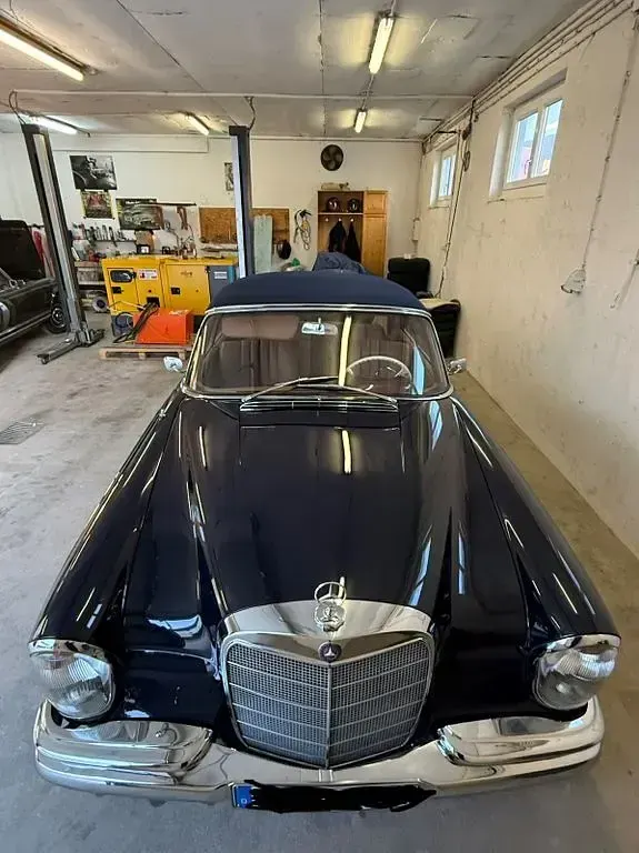 Gebraucht Mercedes W112 SE 170 PS (125 kW) 1966 Blau Cabrio