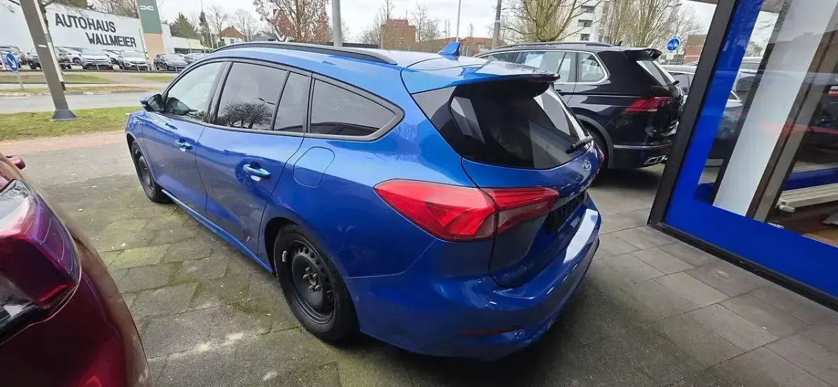Gebraucht Ford Focus Titanium 150 PS (110 kW) 2019 Blau Kombi