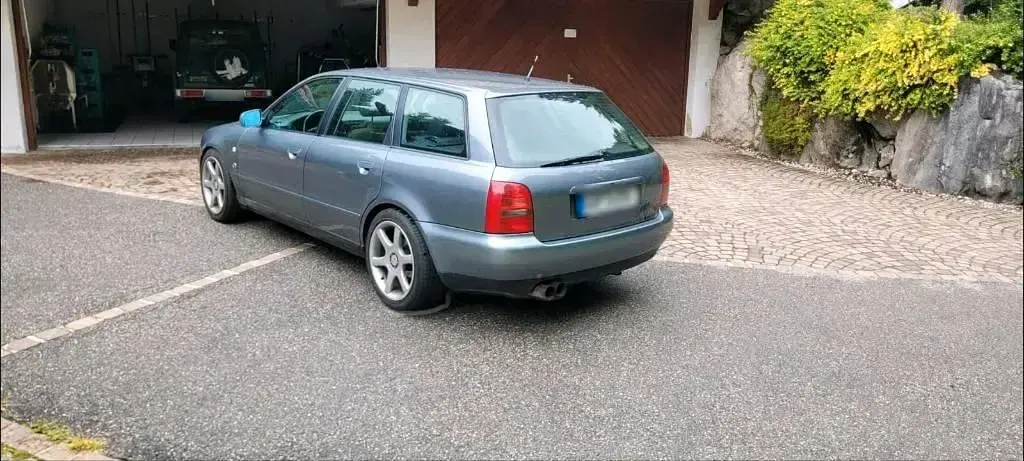 Gebraucht Audi A4 211 PS (155 kW) 1996 Silber Kombi