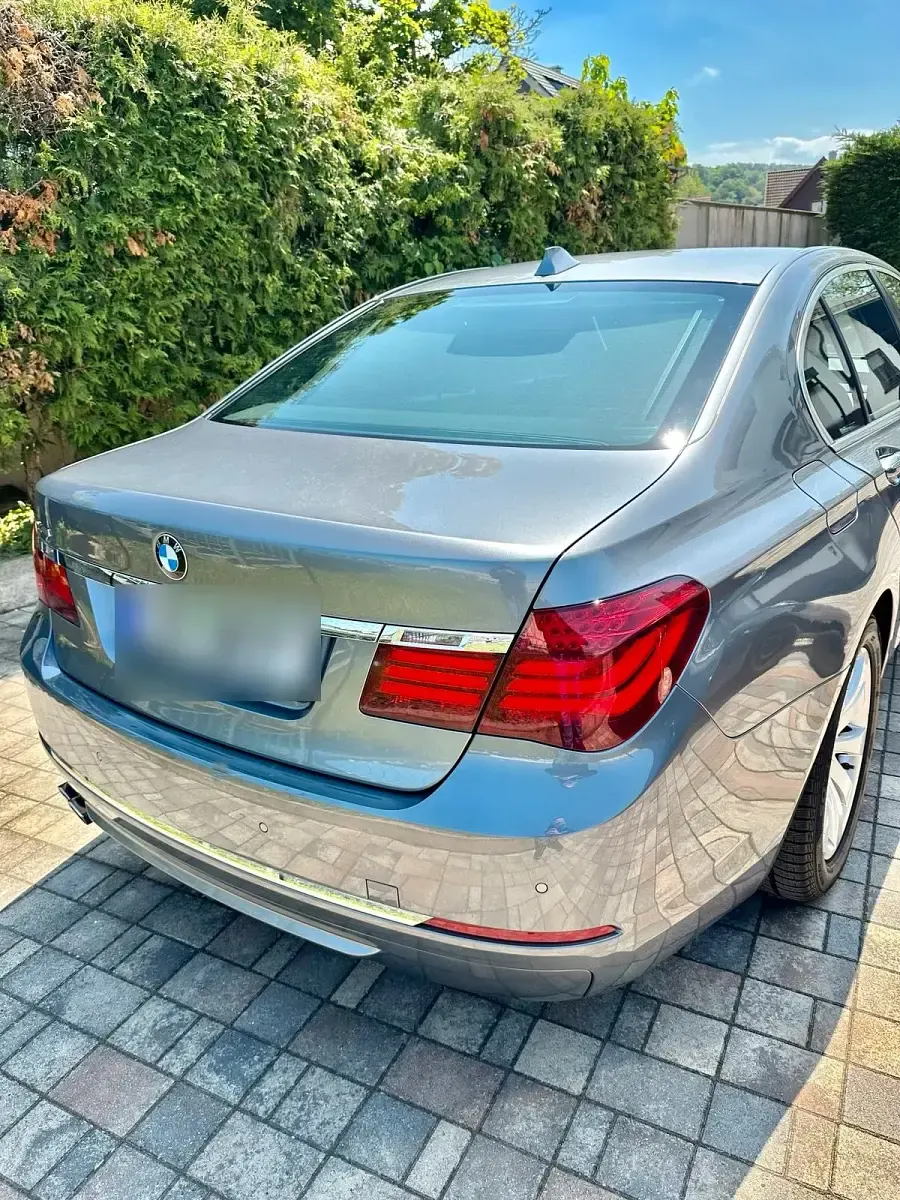 Gebraucht BMW 730 Sport Line 258 PS (189 kW) 2015 Grau Limousine