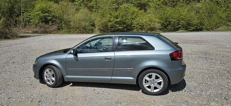 Second-hand Audi A3 Attraction 125 CP (91 kW) 2012 Gri Hatchback