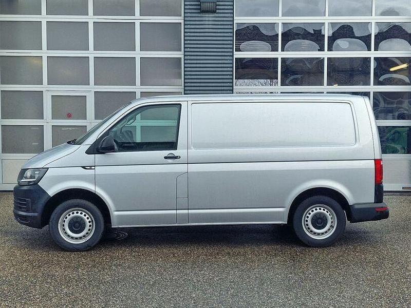 Gebraucht VW Transporter 102 PS (75 kW) 2020 Reflexsilber Van