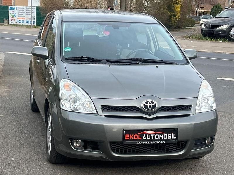Gebraucht Toyota Corolla Verso Executive 129 PS (94 kW) 2006 Grau Van / Kleinbus