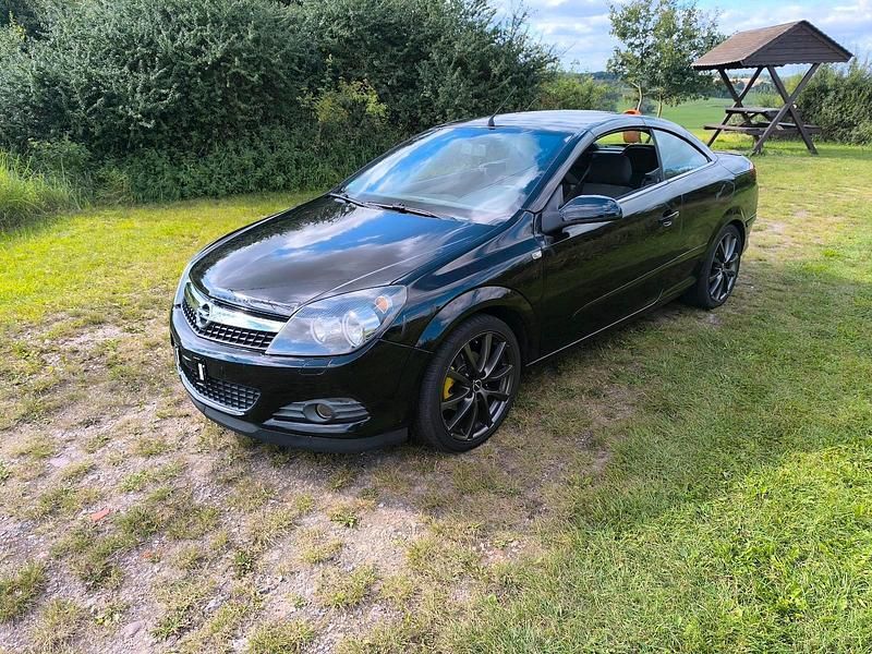 Schwarz Gebraucht 2008 Opel Astra Cabriolet Cabrio | 1.500 € (Superpreis) - Bild 1/4
