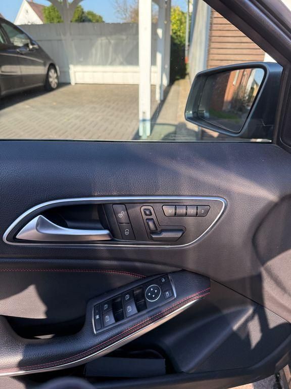 Gebraucht Mercedes A200 AMG line 156 PS (114 kW) 2012 Grau Limousine