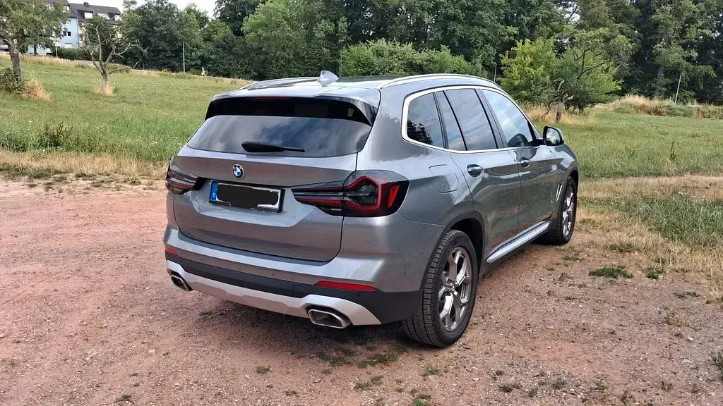 Gebraucht BMW X3 Sport Line 184 PS (135 kW) 2022 Grau SUV