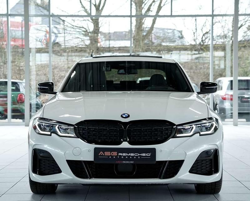 Gebraucht BMW 340 374 PS (275 kW) 2021 Weiß Limousine