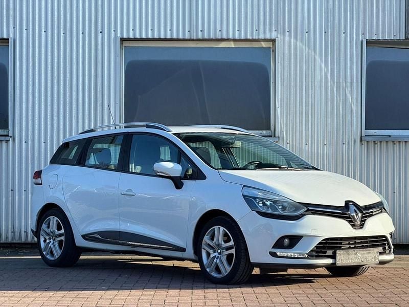 Second-hand Renault Clio IV Expression 90 CP (66 kW) 2018 Alb