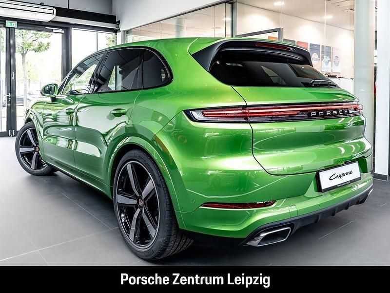 Gebraucht Porsche Cayenne 354 PS (260 kW) 2025 Gruen SUV