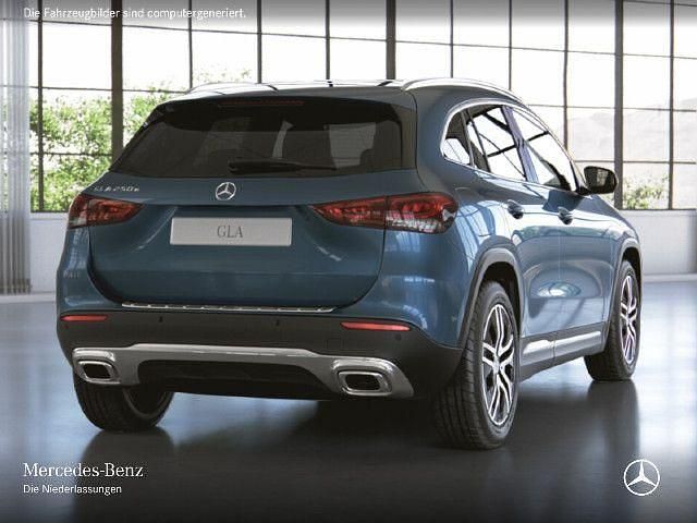 Second-hand Mercedes GLA250 218 CP (160 kW) 2022 SUV