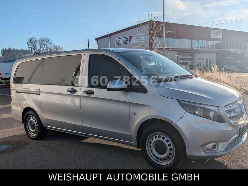 Brillantsilber Gebraucht 2019 Mercedes Vito Van / Kleinbus | 14.490 € (Superpreis) - Bild 1/4