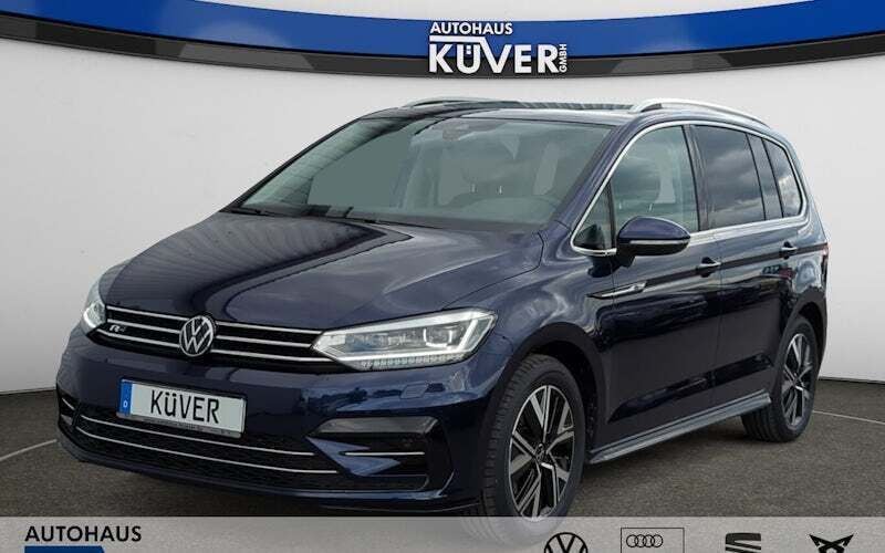 Blau Gebraucht 2024 VW Touran Highline Van / Kleinbus | 36.550 € (Fairer Preis) - Bild 1/4