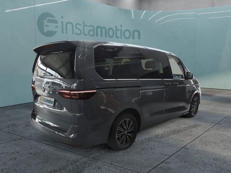 Gebraucht VW Multivan Life 150 PS (110 kW) 2024 Grau Van / Kleinbus