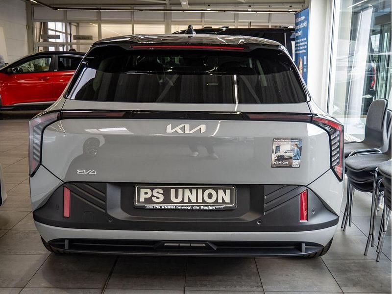 Neu Kia EV4 Earth 150 kW (204 PS) 2026 Grau Limousine
