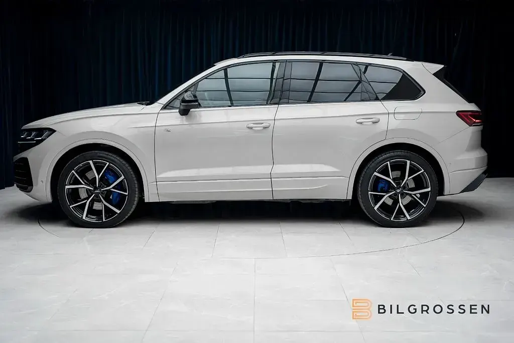 Gebraucht VW Touareg R 462 PS (339 kW) 2025 Beige SUV