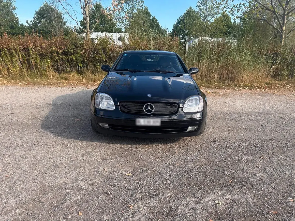 Gebraucht Mercedes SLK230 AMG 193 PS (141 kW) 1999 Schwarz Cabrio