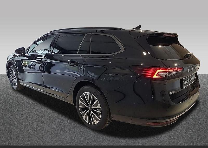 Gebraucht Skoda Superb Selection 150 PS (110 kW) 2025 Schwarz Kombi