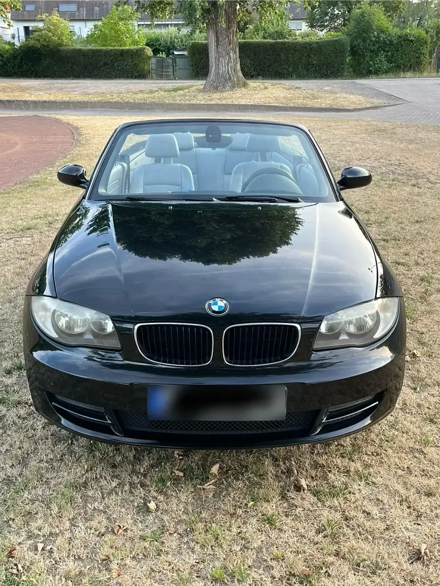 Gebraucht BMW 316 140 PS (102 kW) 2009 Schwarz Cabrio