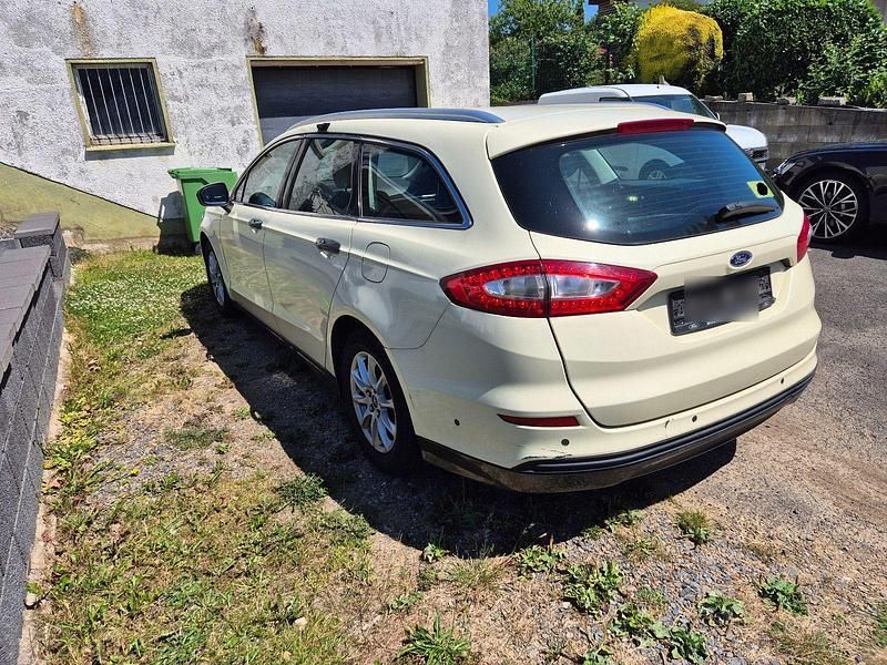 Grau Gebraucht 2015 Ford Mondeo Business Edition Kombi | 4.800 € (Superpreis) - Bild 1/4