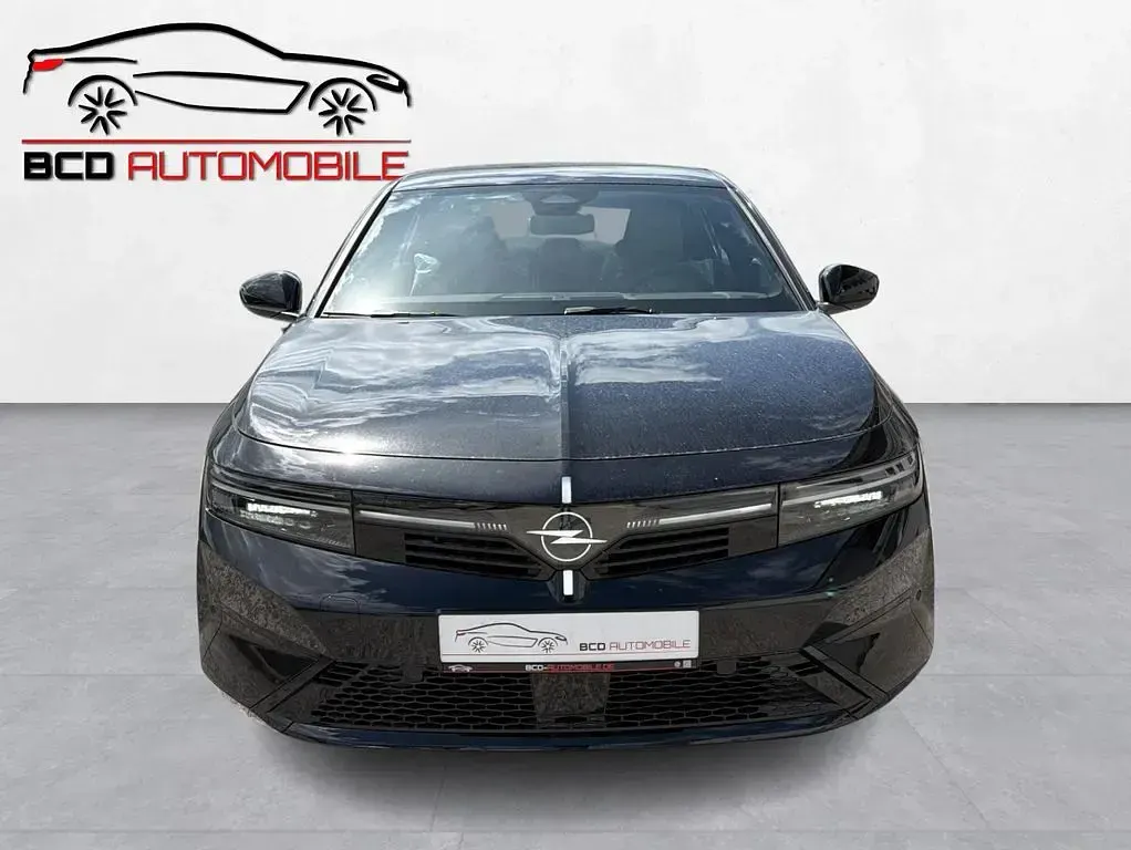 Nowe Opel Astra Edition 145 KM (106 kW) 2026 Czarny Sedan/Limuzyna