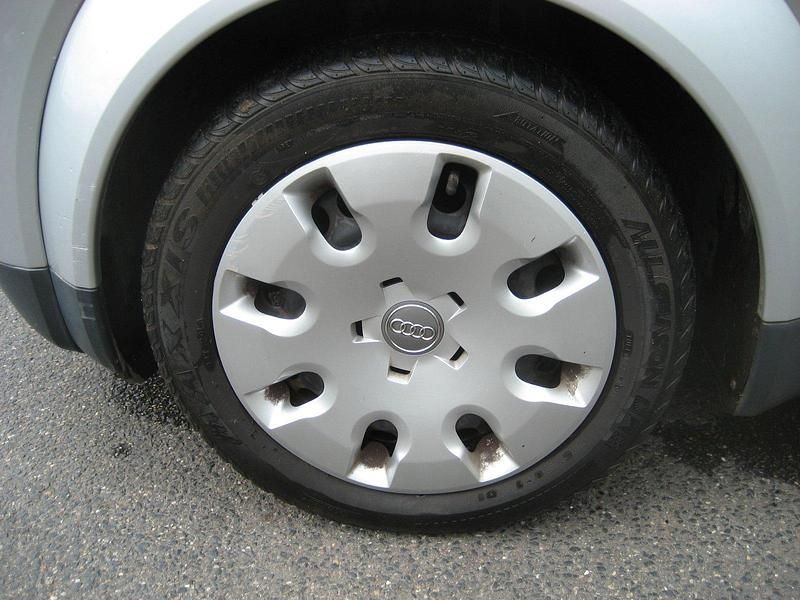 Second-hand Audi A2 75 CP (55 kW) 2001 Argintiu Hatchback