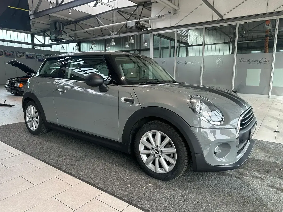 Usado Mini ONE Salt 75 CV (55 kW) 2017 Gris Utilitario