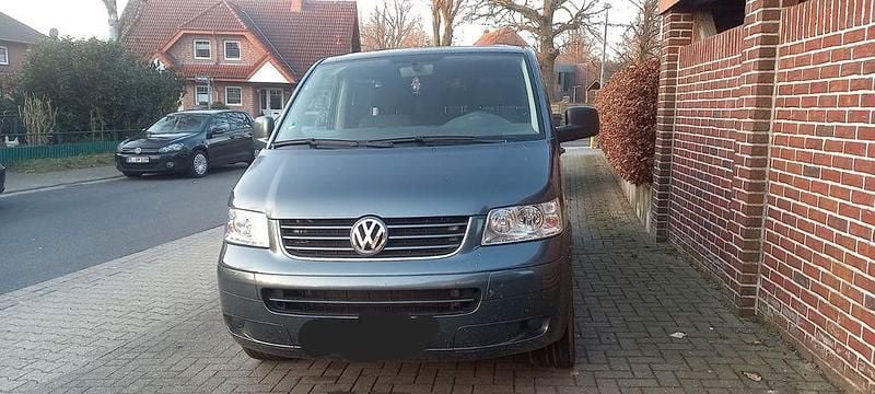 Gebraucht VW T5 131 PS (96 kW) 2007 Grün Van