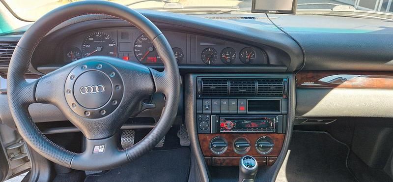 Brugt Audi A6 S-Line 150 HK (110 kW) 1994 Sølv Sedan