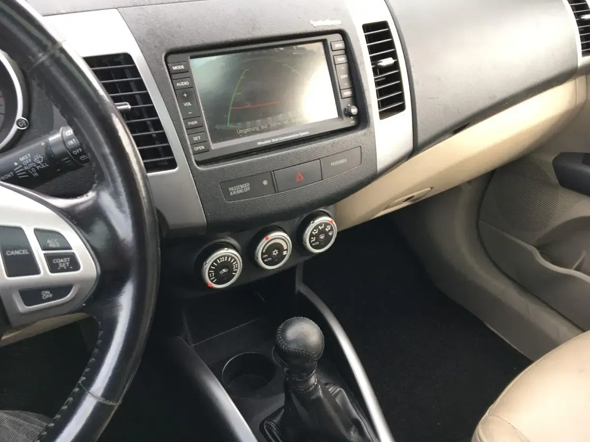 Gebraucht Mitsubishi Outlander Instyle 156 PS (114 kW) 2009 Schwarz SUV