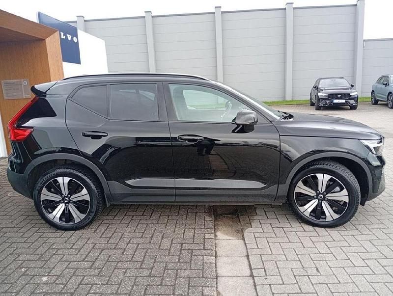 Gebraucht Volvo XC40 Ultimate 169 kW (231 PS) 2023 Black solid (stone) / solid SUV