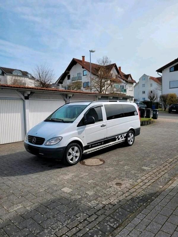Weiß Gebraucht 2008 Mercedes Vito Van / Kleinbus | 15.000 € - Bild 1/4