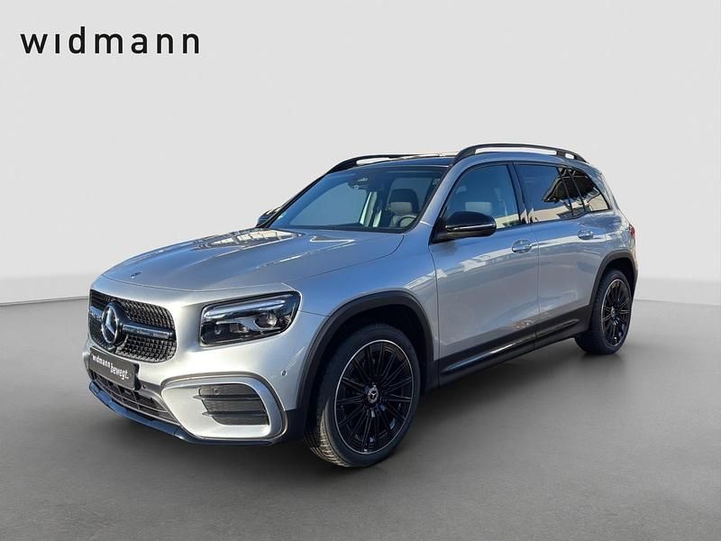 Metalliclack hightechsilber Gebraucht 2025 Mercedes GLB220 AMG line SUV | 56.880 € (Teuer) - Bild 1/4