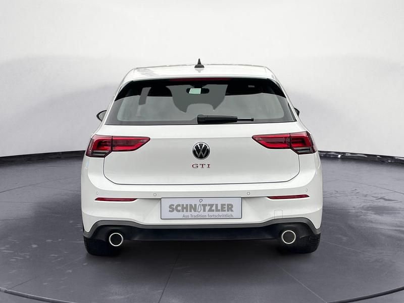 Gebraucht VW Golf VIII GTI 245 PS (180 kW) 2022 Weiß Limousine