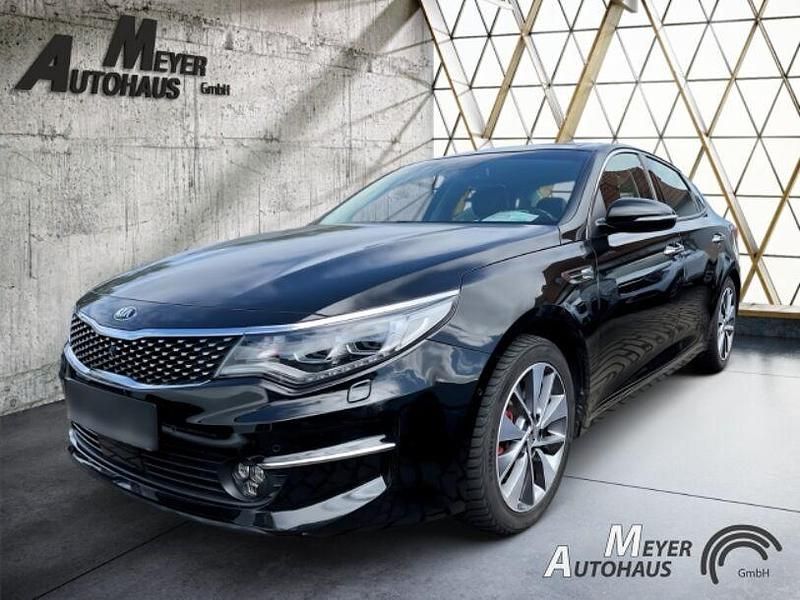 Schwarz Gebraucht 2017 Kia Optima Spirit Limousine | 16.790 € (Etwas zu teuer) - Bild 1/4