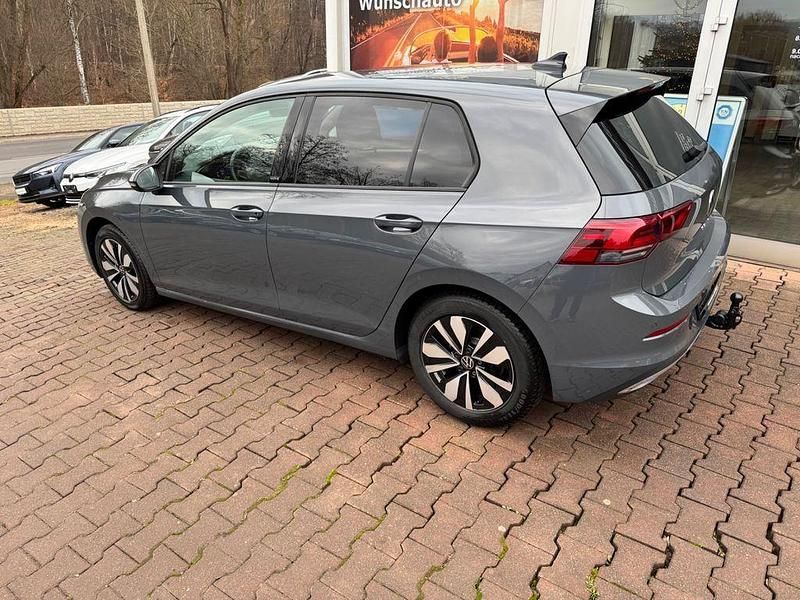Gebraucht VW Golf VIII Move 150 PS (110 kW) 2023 Delfingrau Limousine