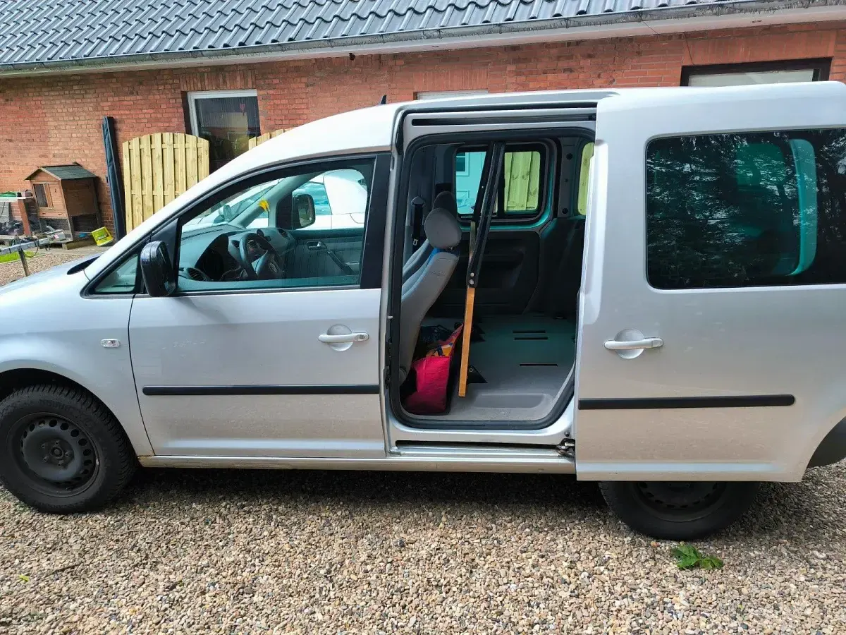 Gebraucht VW Caddy Life 105 PS (77 kW) 2005 Silber Van / Kleinbus